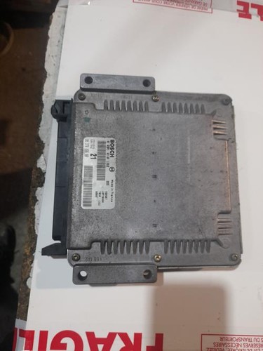 Calculateur moteur peugeot 306 - calculateur,